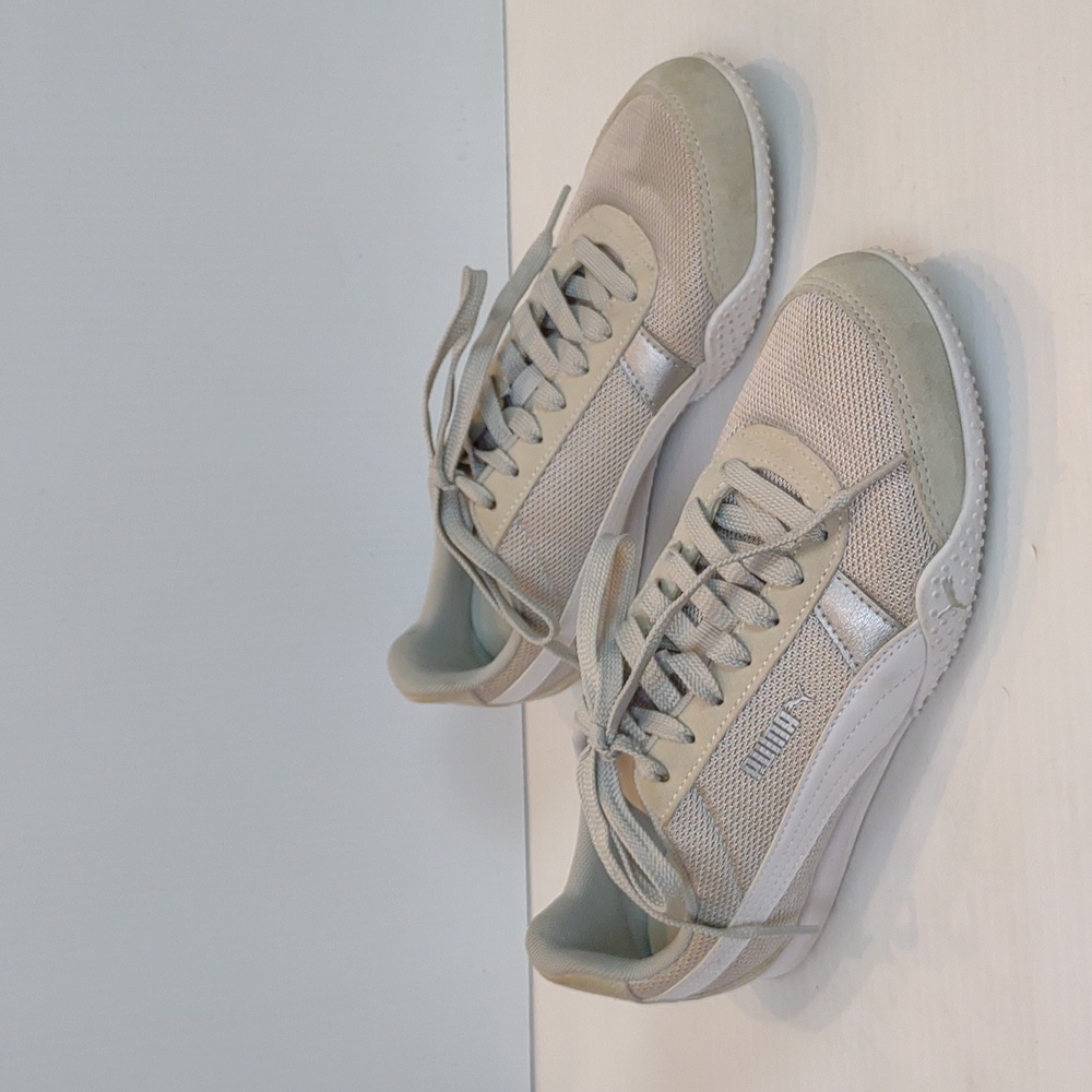 Puma Women's Bella Cream Lace Up Knit Suede Softfoam Casual Sneaker - Picture 2 of 12